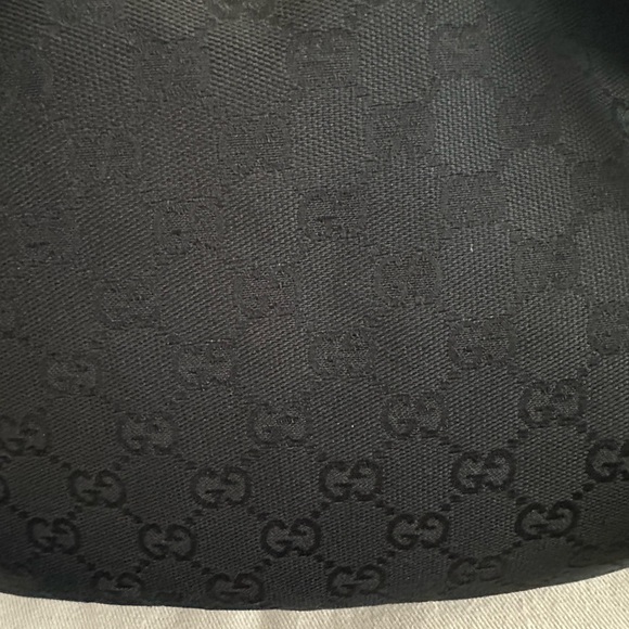 Gucci Black Monogram Shoulder Bag - Picture 3 of 10